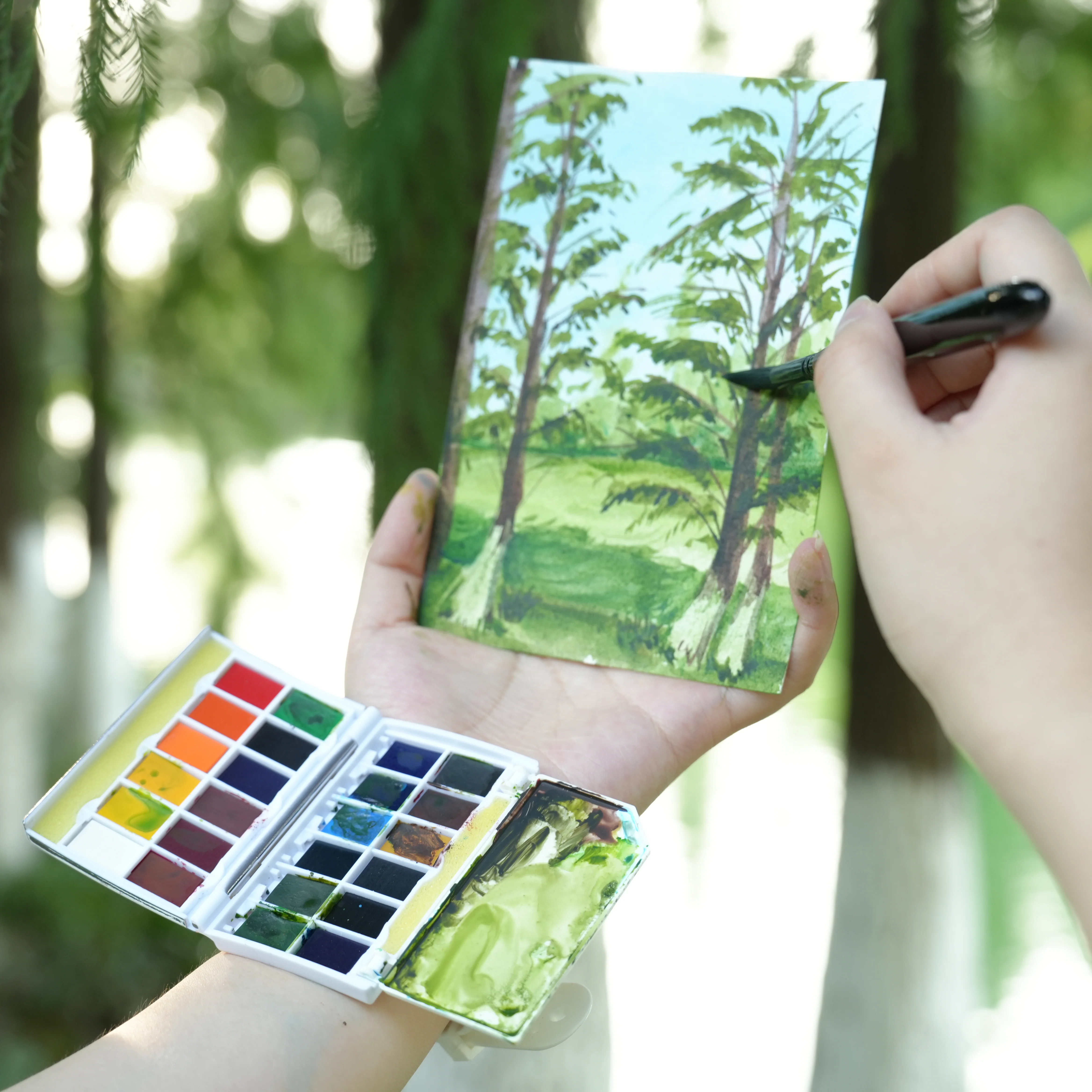 Fuumuui Wearable Watercolor Kit – 24-Color Travel Palette & Brush - Image 3